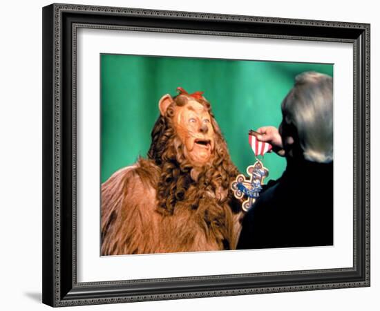 The Wizard of Oz, Bert Lahr, Frank Morgan, 1939-null-Framed Photo