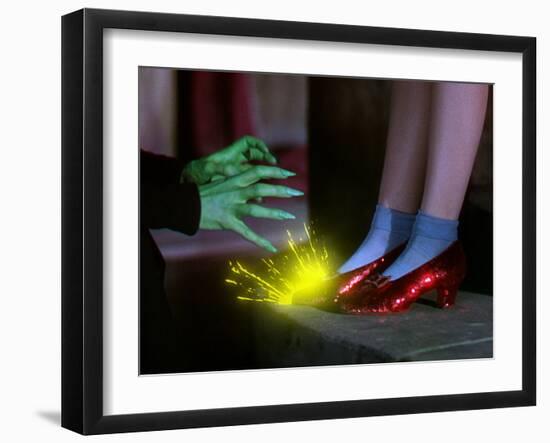 The Wizard of Oz, from Left: Margaret Hamilton, Judy Garland, 1939--Framed Photo