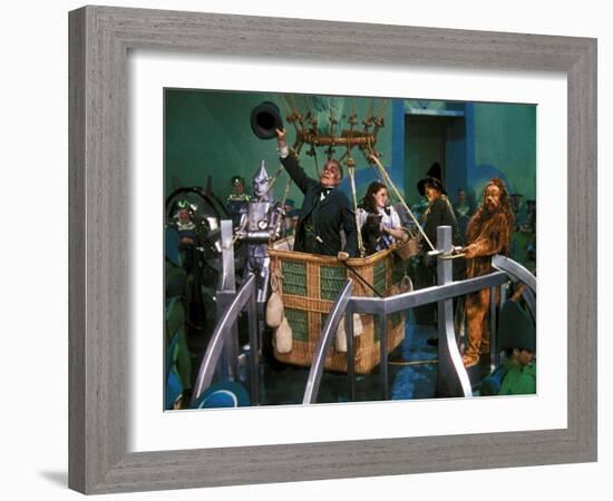 The Wizard of Oz, Jack Haley, Frank Morgan, Toto the Dog, Judy Garland, Ray Bolger, Bert Lahr, 1939-null-Framed Photo