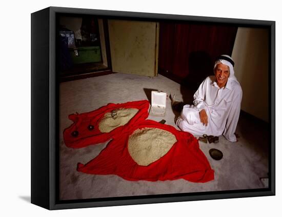 The world's largest pearl collection, Dubai-Werner Forman-Framed Premier Image Canvas