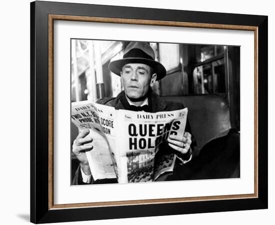 The Wrong Man, Henry Fonda, Directed by Alfred Hitchcock, 1956-null-Framed Photo