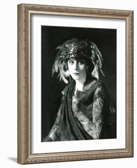 Theda Bara in the Broadway Show the Blue Flame, 1920-null-Framed Photo