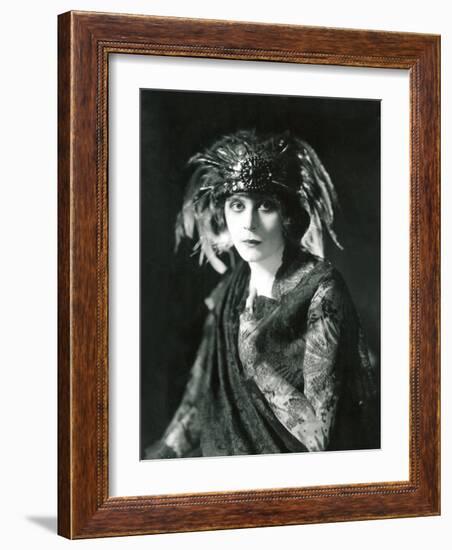 Theda Bara in the Broadway Show the Blue Flame, 1920-null-Framed Photo