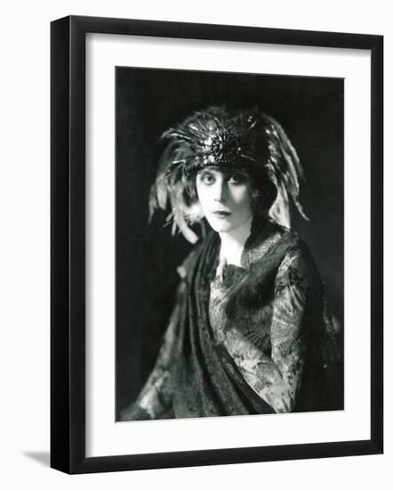 Theda Bara in the Broadway Show the Blue Flame, 1920-null-Framed Photo