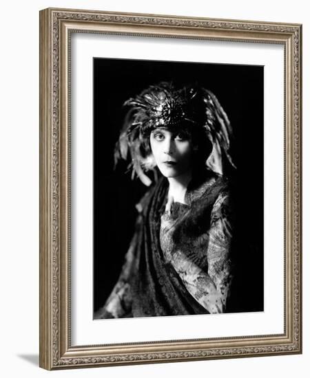 Theda Bara in the Broadway Show the Blue Flame, 1920-null-Framed Photo