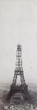 La construction de la Tour Eiffel vue de l'une des tours du palais du Trocadéro-Théophile Féau-Giclee Print
