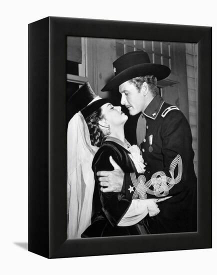 They Died With Their Boots On, Olivia De Havilland, Errol Flynn, 1941-null-Framed Stretched Canvas