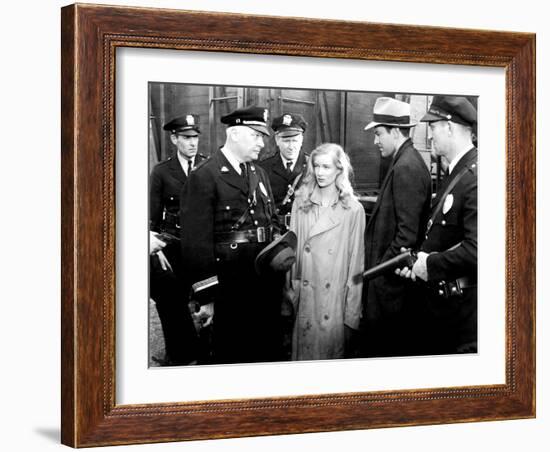 This Gun For Hire, Veronica Lake, Robert Preston, 1942-null-Framed Photo