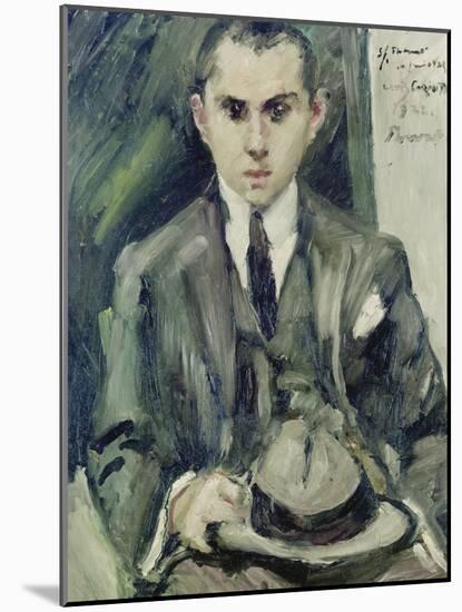 Thomas Holding a Hat in His Hand, 1922-Lovis Corinth-Mounted Giclee Print