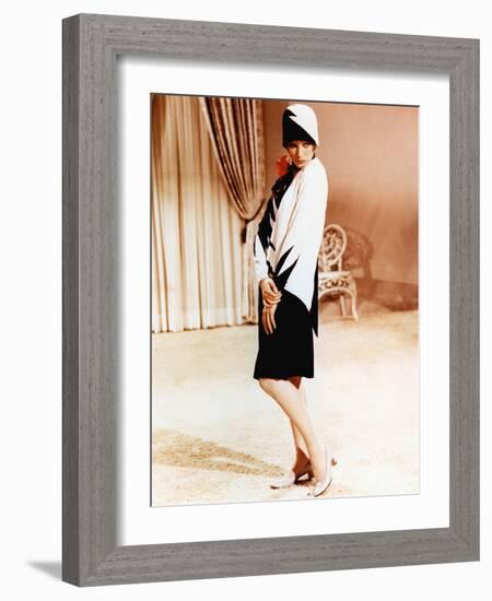 Thoroughly Modern Millie, Julie Andrews, 1967-null-Framed Premium Photographic Print