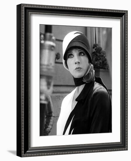 Thoroughly Modern Millie, Julie Andrews, 1967-null-Framed Photo