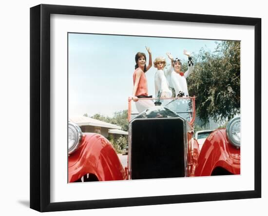 Thoroughly Modern Millie, Mary Tyler Moore, Carol Channing, Julie Andrews, 1967-null-Framed Photo