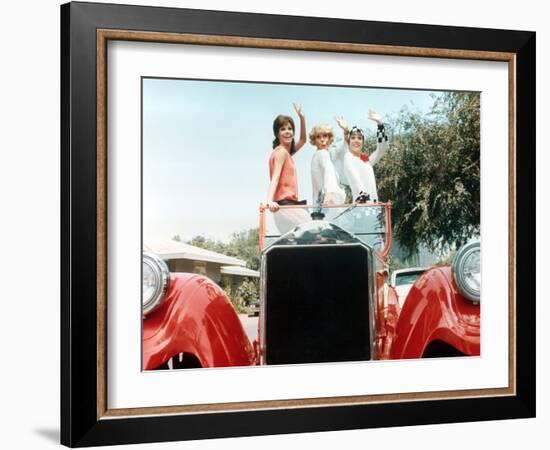 Thoroughly Modern Millie, Mary Tyler Moore, Carol Channing, Julie Andrews, 1967-null-Framed Photo