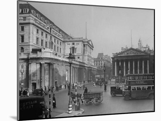 Threadneedle Street Front of "Old Lady of Threadneedle Street," Showing the Bank of London Building-Hans Wild-Mounted Photographic Print