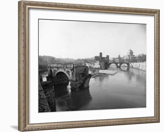 Tiber River in Rome-Bettmann-Framed Photographic Print