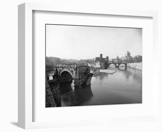 Tiber River in Rome-Bettmann-Framed Photographic Print