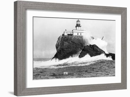 Tillamook, Oregon Lighthouse Near Seaside, OR Photograph - Tillamook, OR-Lantern Press-Framed Art Print