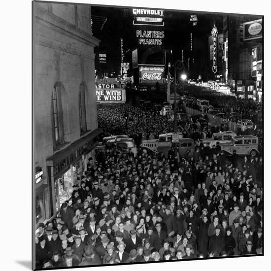 Times Square During the New Year's Eve Celebration-null-Mounted Photographic Print