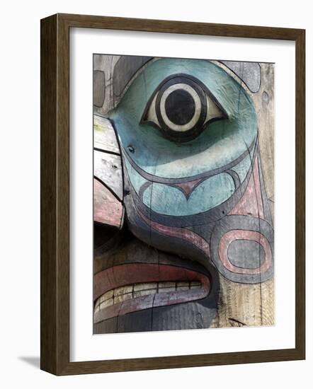 Tlingit Totem, Pioneer Square, Seattle, Washington State, United States of America, North America-De Mann Jean-Pierre-Framed Photographic Print