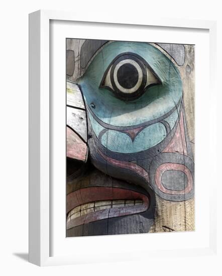 Tlingit Totem, Pioneer Square, Seattle, Washington State, United States of America, North America-De Mann Jean-Pierre-Framed Photographic Print