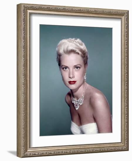 To Catch a Thief 1955 Directed by Alfred Hitchcock Grace Kelly-null-Framed Photo