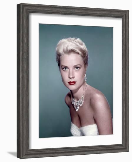 To Catch a Thief 1955 Directed by Alfred Hitchcock Grace Kelly-null-Framed Photo