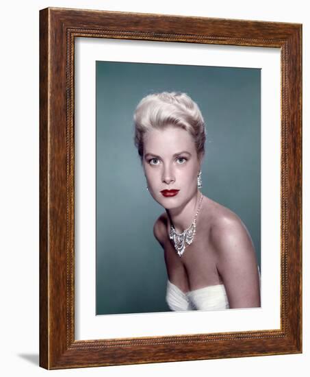 To Catch a Thief 1955 Directed by Alfred Hitchcock Grace Kelly-null-Framed Photo