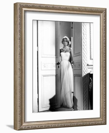 To Catch a Thief, Grace Kelly, 1955-null-Framed Premium Photographic Print