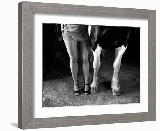 To Cool One's Heels-Hans Repelnig-Framed Photographic Print