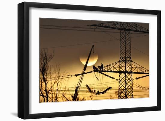 To Polish the Sun-P R-Framed Photographic Print