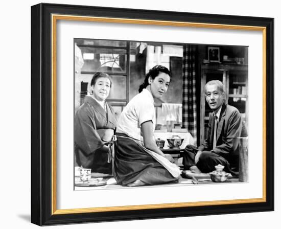 Tokyo Story, (aka Tokyo Monogatari), Chieko Higashiyama, Setsuko Hara, Chishu Ryu, 1953-null-Framed Photo