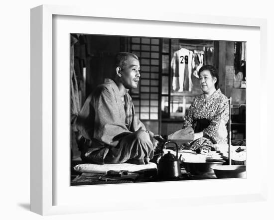 Tokyo Story, (AKA Tokyo Monogatari), Chishu Ryu, Chieko Higashiyama, 1953-null-Framed Photo