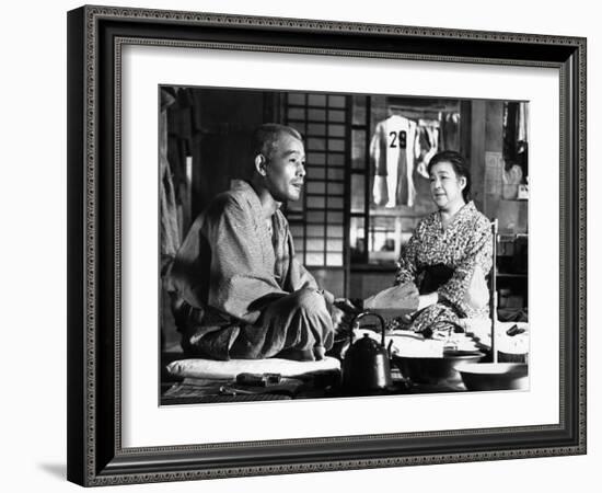 Tokyo Story, (AKA Tokyo Monogatari), Chishu Ryu, Chieko Higashiyama, 1953-null-Framed Photo