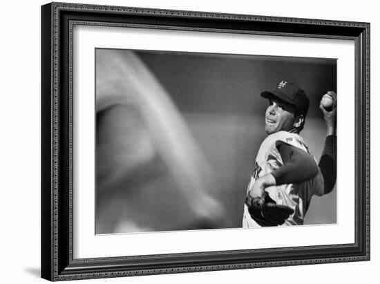 Tom Seaver (1944-)-null-Framed Giclee Print