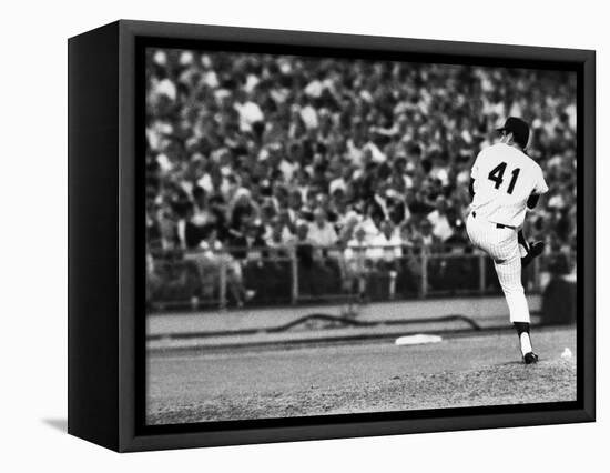 Tom Seaver (1944-)-null-Framed Premier Image Canvas