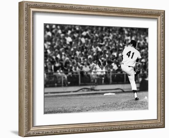 Tom Seaver (1944-)-null-Framed Giclee Print