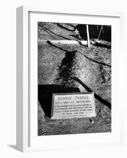 Tombstone of Bonnie Parker-Carl Mydans-Framed Photographic Print