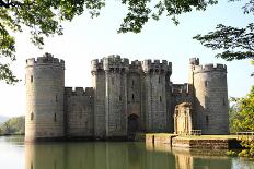 Bodiam Castle-Tony Baggett-Photographic Print