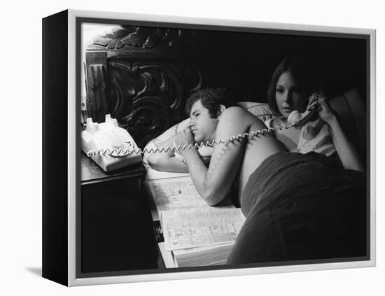 Tony Roberts and Diane Keaton PLAY IT AGA SAM, 1972 directed by Woody Allen (b/w photo)-null-Framed Stretched Canvas