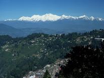 Kanchenjunga Massif Seen from Tiger Hill, Darjeeling, West Bengal State, India-Tony Waltham-Photographic Print