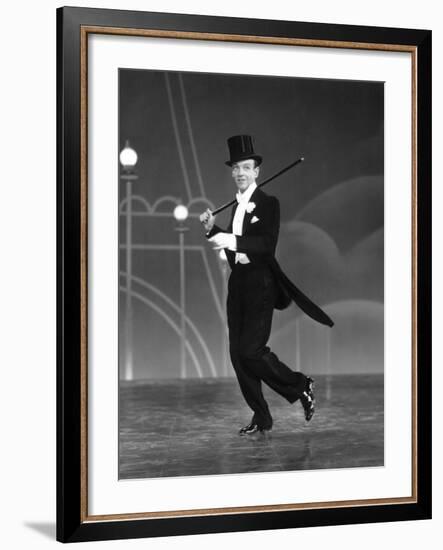 Top Hat, Fred Astaire, 1935-null-Framed Photo