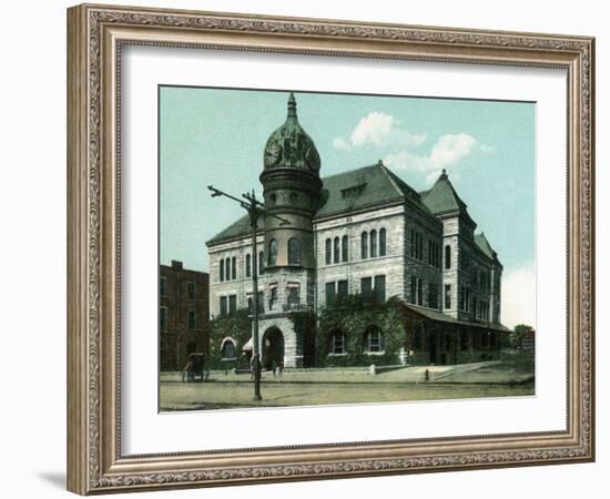 Topeka, Kansas - Exterior View of Rock Island Depot-Lantern Press-Framed Art Print