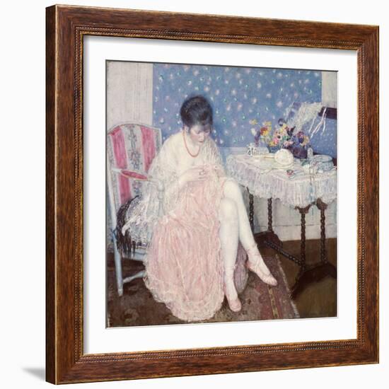 Torn Lingerie, 1915 (Oil on Canvas)-Frederick Carl Frieseke-Framed Giclee Print