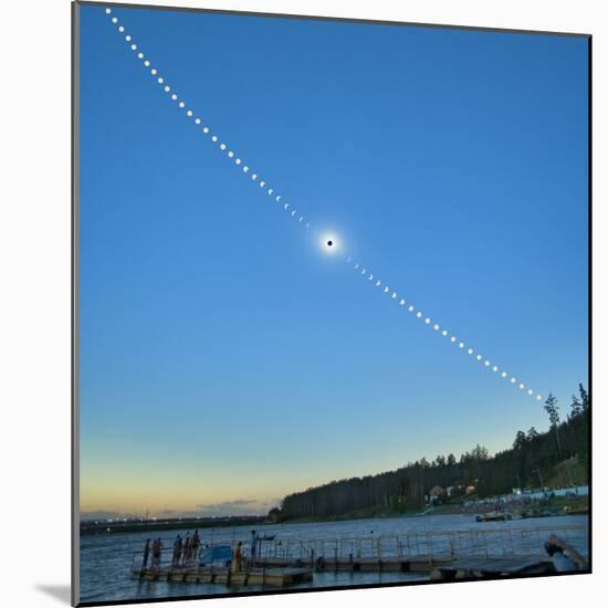 Total solar eclipse, Russia, 2008-null-Mounted Photographic Print