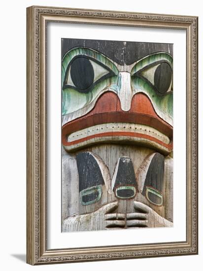 Totem Detail VI-Kathy Mahan-Framed Photographic Print