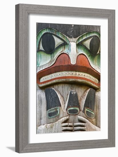 Totem Detail VI-Kathy Mahan-Framed Photographic Print