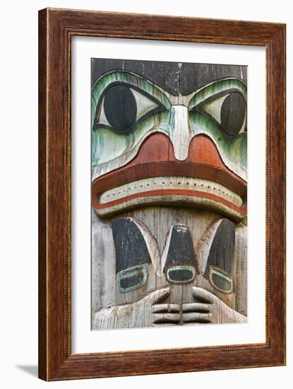 Totem Detail VI-Kathy Mahan-Framed Photographic Print