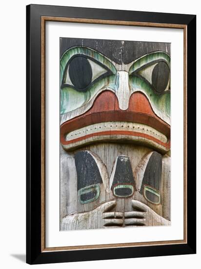 Totem Detail VI-Kathy Mahan-Framed Photographic Print
