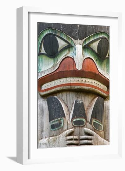 Totem Detail VI-Kathy Mahan-Framed Photographic Print