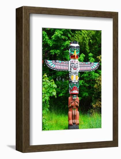 Totem Pole in Stanley Park-null-Framed Art Print